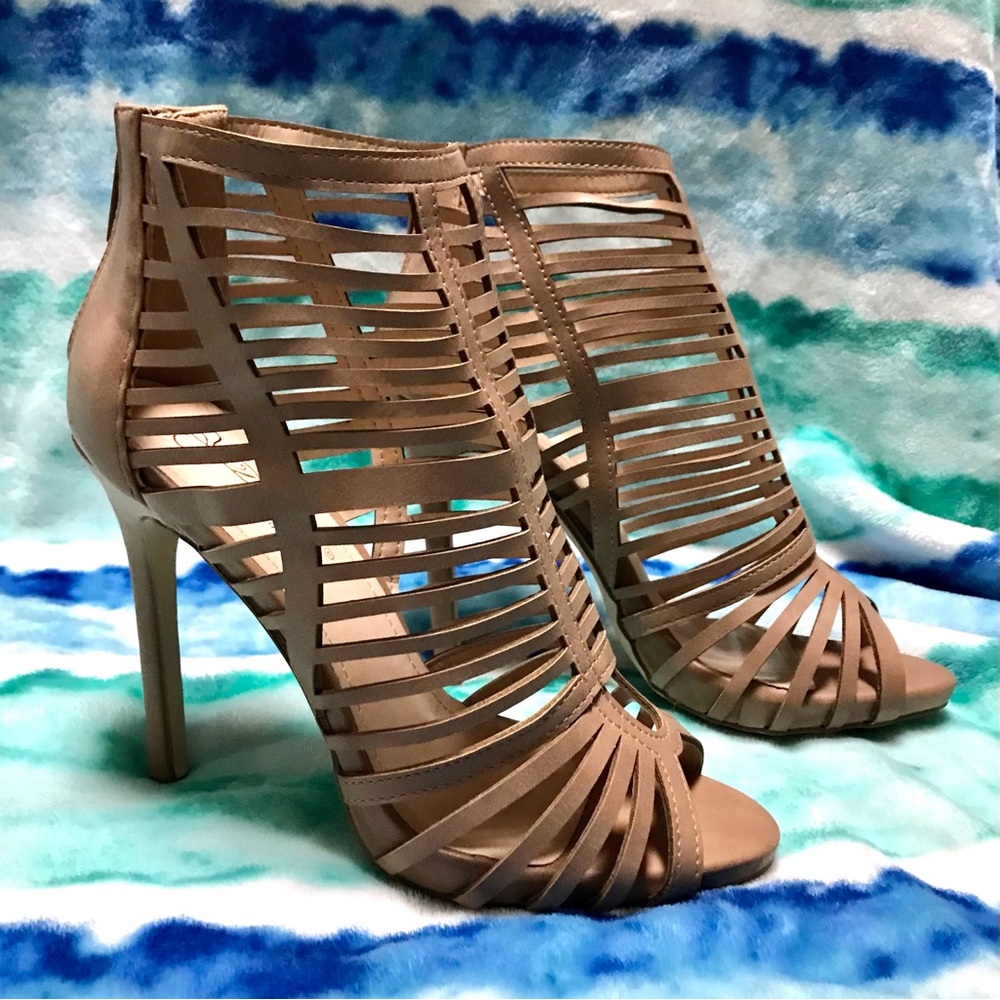 DbDk Fashion Stiletto Cage/Strappy Tan/Beige Heels Zip Back Closure Size 7 1/2 - Picture 1 of 10
